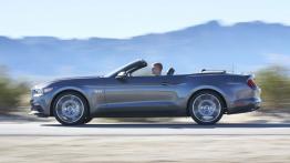 Ford Mustang VI Cabrio (2015) - lewy bok