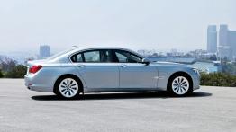 BMW Seria 7 ActiveHybrid - prawy bok