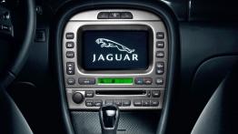 Jaguar X-Type Kombi 2007 - konsola środkowa