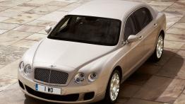 Bentley Continental Flying Spur 2008 - widok z przodu