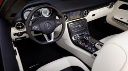 Mercedes SLS AMG Roadster 2012 - pełny panel przedni