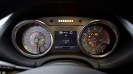 Mercedes SLS AMG Roadster 2012 - komputer pokładowy