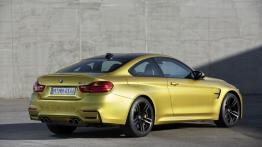 BMW M4 F82 Coupe (2014) - widok z tyłu