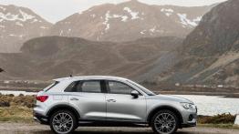 Audi Q3 (2018) - prawy bok