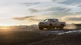 Toyota Tacoma II Facelifting TRD Off-Road Access Cab (2016) - lewy bok