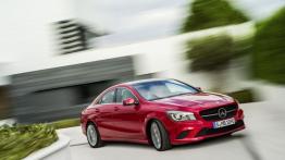 Mercedes CLA 220 CDI (C117) 2012 - prawy bok