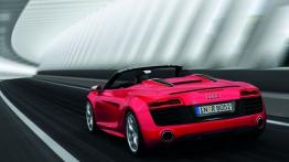 Audi R8 Spyder Facelifting - widok z tyłu