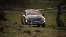 Volvo XC60 Facelifting (2014) - widok z przodu