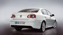 Volkswagen Passat R-Line - widok z tyłu