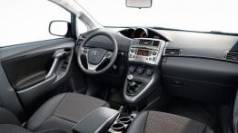 Toyota Verso - kokpit