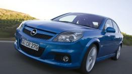 Opel Vectra OPC - widok z przodu