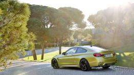 BMW M4 F82 Coupe (2014) - widok z tyłu