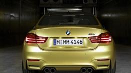 BMW M4 F82 Coupe (2014) - widok z tyłu