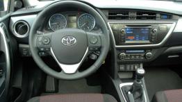 Toyota Auris 1.6 Valvematic - wyczekiwana przez rynek