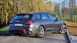 Audi A4 Avant 2.0 45 TFSI 245 KM - galeria redakcyjna - widok z ty?u