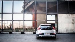 Volvo V40 II Cross Country 2.0 D4 - galeria redakcyjna - widok z tyłu