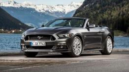 Ford Mustang VI Cabrio GT (2015) - wersja europejska - widok z przodu