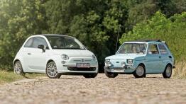 Fiat 126p & Nowy Fiat 500 - galeria redakcyjna - przód - inne ujęcie