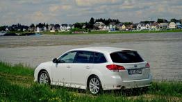 Subaru Legacy V Kombi Facelifting - widok z tyłu