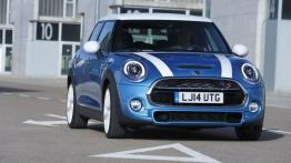 Mini Cooper S 2014 - wersja 5-drzwiowa - widok z przodu