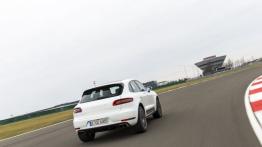 Porsche Macan Turbo (2014) - widok z tyłu