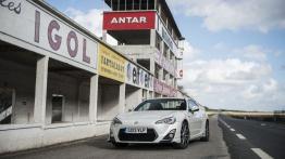 Toyota GT86 TRD - widok z przodu