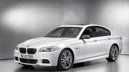 BMW M550d sedan - lewy bok