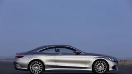 Mercedes klasy S Coupe (2014) - prawy bok