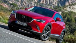 Mazda CX-3 SKYACTIV-G AWD (2015) - widok z przodu