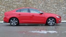 Volvo S60 D4 R-Design - pozory mylą