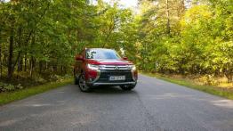 Mitsubishi Outlander - 100 razy "tak"?