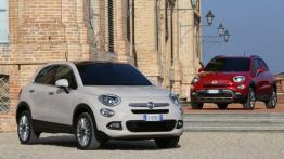 Fiat 500X Lounge (2015) - prawy bok