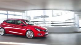 Opel Astra K Hatchback 5d (2016) - prawy bok