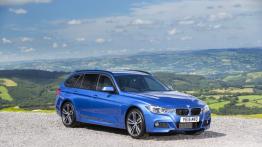 BMW 330d xDrive M Sport Touring (2016) - widok z przodu