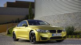 BMW M4 F82 Coupe (2014) - widok z przodu