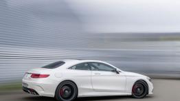 Mercedes S63 AMG Coupe (2014) - prawy bok