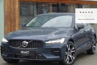 Volvo S60 III Sedan Facelifting 2.0 B5 250KM 2024 Plus Motyw Dark