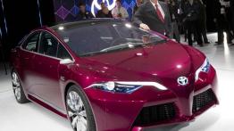 Toyota NS4 Plug-in Hybrid Concept - testowanie auta