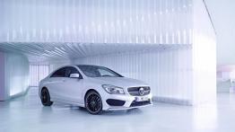 Mercedes CLA 250 Edition 1 (C117) 2012 - prawy bok