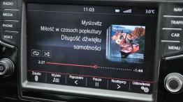 Volkswagen Golf VII Hatchback 5d 2.0 TDI-CR DPF 150KM - galeria redakcyjna - radio/cd/panel lcd