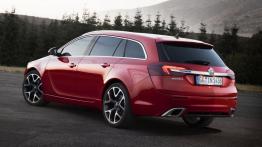 Opel Insignia OPC Sports Tourer Facelifting (2014) - widok z tyłu