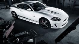 Jaguar XKR 2011 - widok z przodu