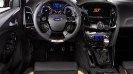 Ford Focus ST Concept - kokpit