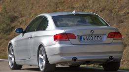 BMW Seria 3 E92 Coupe - widok z tyłu