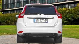 Volvo XC60 Facelifting 3.0 T6 304KM - galeria redakcyjna - widok z tyłu