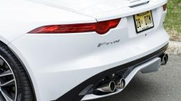 Jaguar F-Type AWD R Roadster (2016) - lewy tylny reflektor - wyłączony