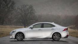 Lexus IS - wbrew tradycji i utartym stereotypom