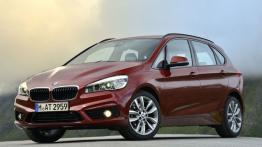 BMW 218d Active Tourer (2014) - widok z przodu