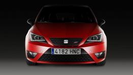 Seat Ibiza V Cupra - przód - reflektory włączone