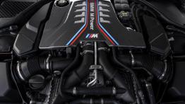BMW M8 Gran Coupe - silnik